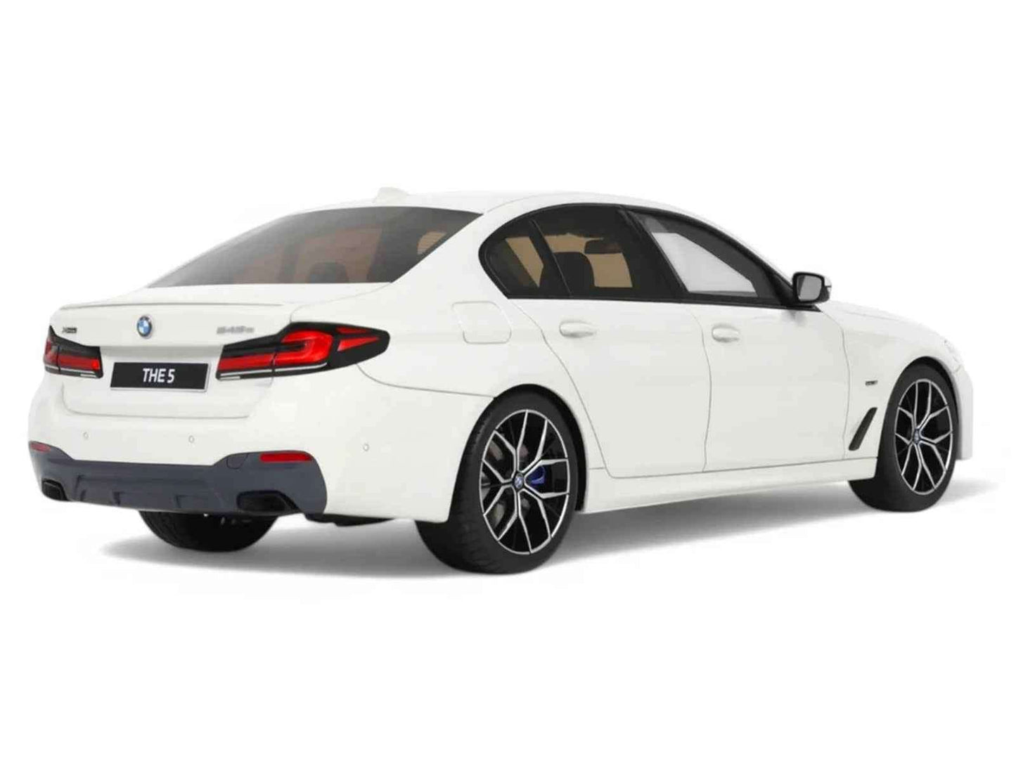 2023 BMW 545e xDrive M Sport Alpine White 1/18 Model Car by GT Spirit Miniature Motors Default Title Default Title-