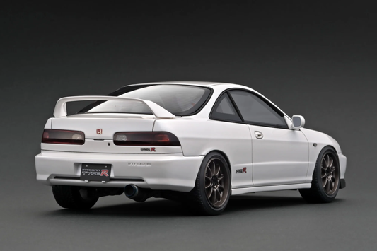 Ignition-Model Honda Integra DC2 Type R RHD Pearl White w/ Separate B18C Vtec Engine 1:18