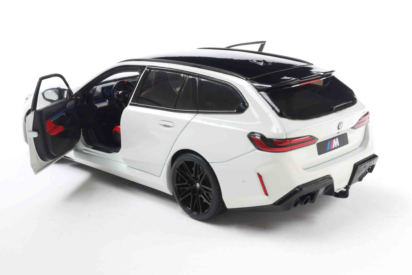 Solido 2024 BMW M5 (G99) Touring M Wagon Alpine White 1:18 STM Diecast Default Title Default Title-