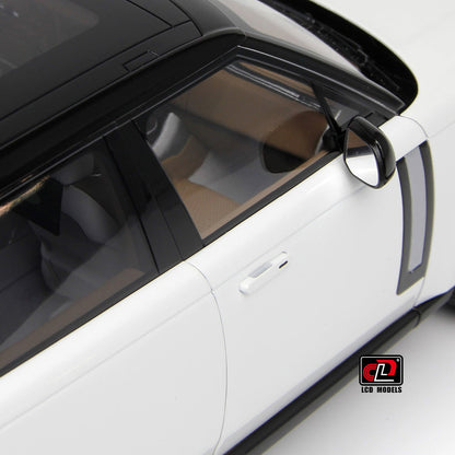 LCD 2022 Land Rover Range Rover SV Serenity White w/ Black Roof 1:18