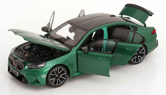 Minichamps 2024 BMW M5 (G90) Isle of Man Green Metallic 1:18