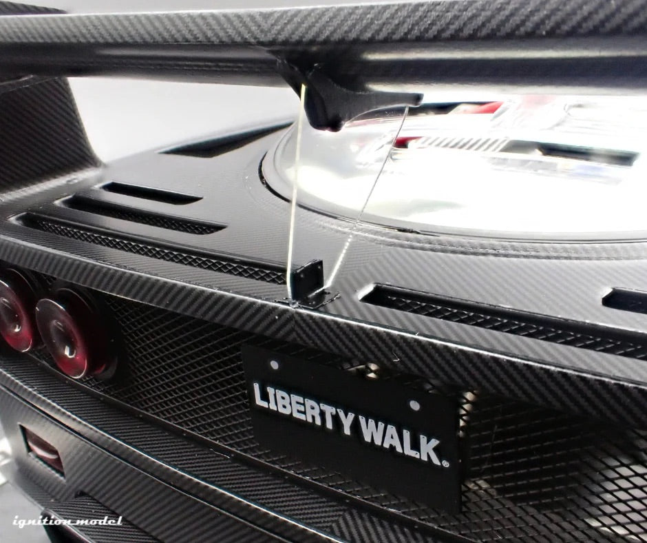 Ignition-Model Ferrari F40 LBWK LB-Works 40 Japan Full Carbon 1:18