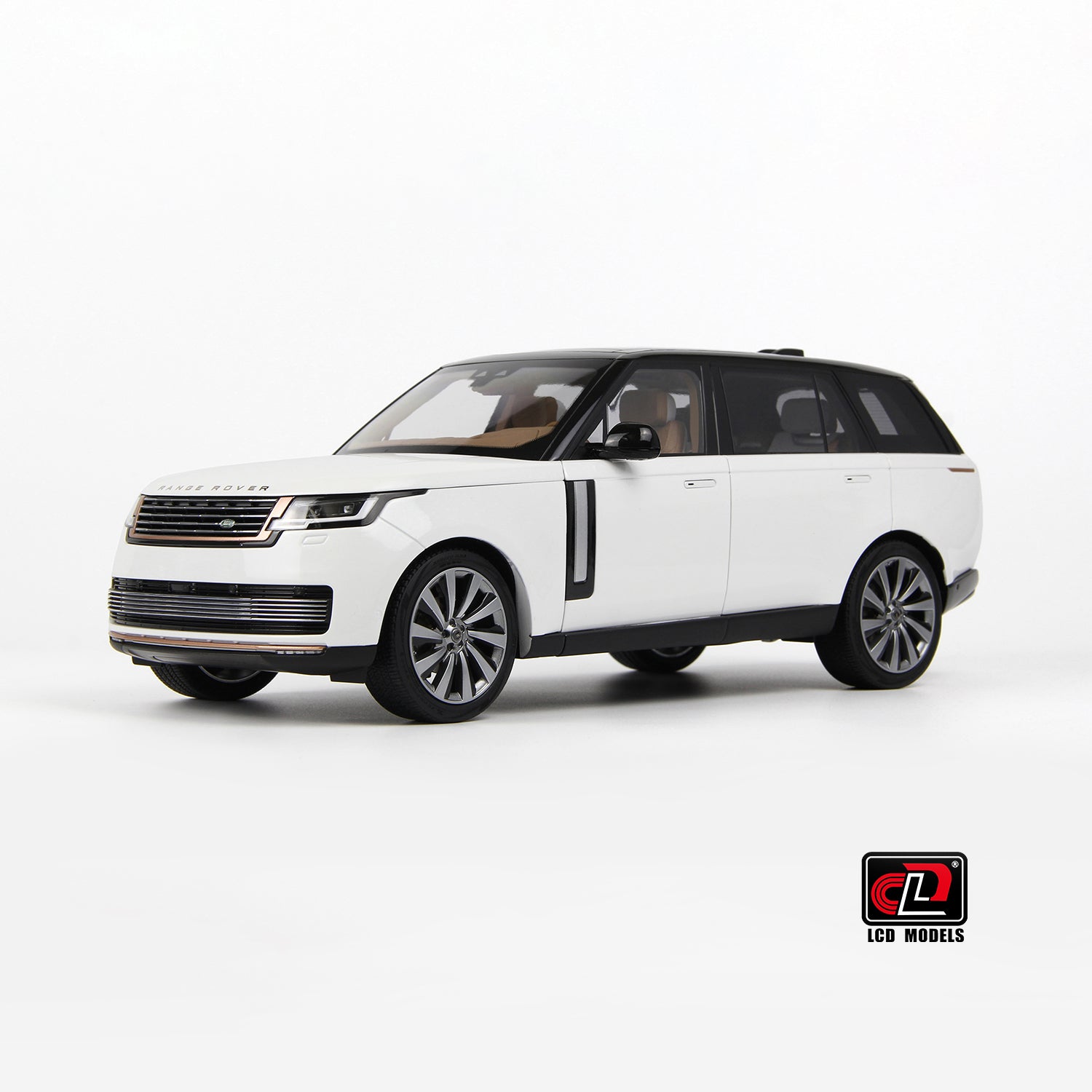 LCD 2022 Land Rover Range Rover SV Serenity White w/ Black Roof 1:18
