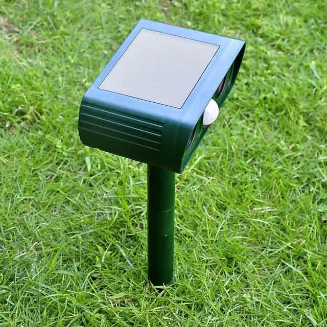 2-Piece: Outdoor Solar Ultrasonic Pest Repeller Cartsfy Inc.