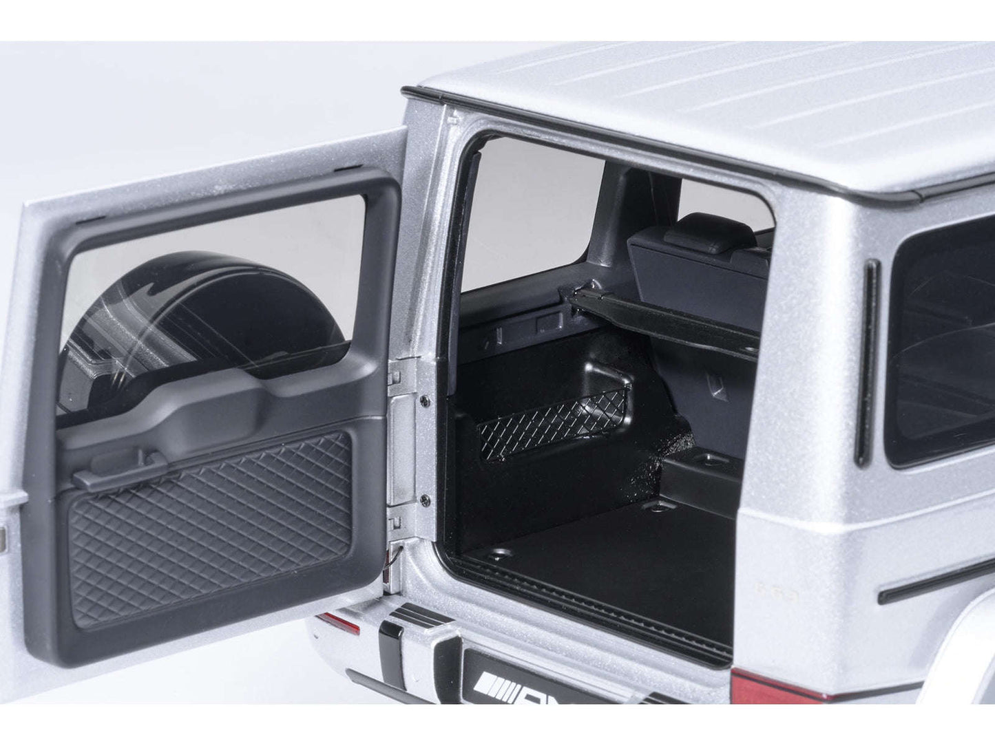 2019 Mercedes-Benz AMG G63 Iridium Silver Metallic 1/18 Model Car by Autoart Cartsfy Inc.