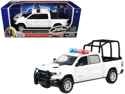 2019 RAM 1500 Laramie Crew Cab Pickup Truck Diecast Model by Motormax
