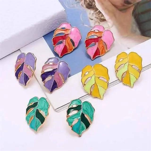4-Pairs: Women's Vintage Leaf Fashion Earrings in various colors