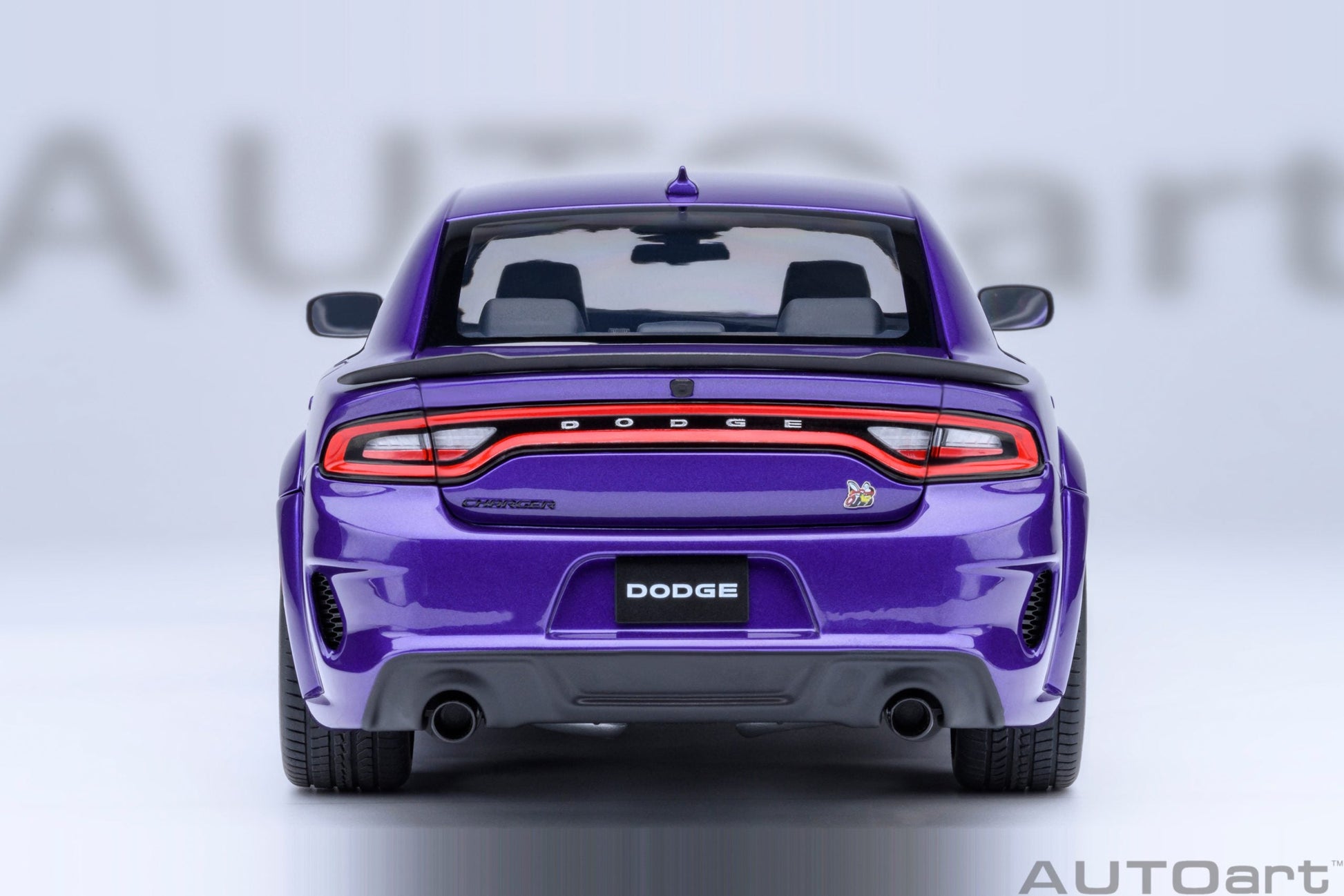 AUTOart Dodge Charger R/T Scat Pack Widebody Plum Crazy Purple 1:18
