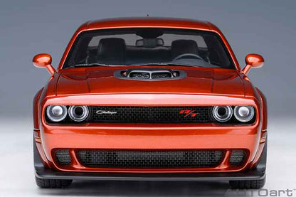 AUTOart 2022 Dodge Challenger R/T Scat Pack Widebody Sinamon Stick 1:18