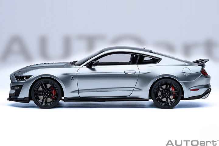AUTOart Ford Shelby Mustang GT500 Iconic Silver 1:18