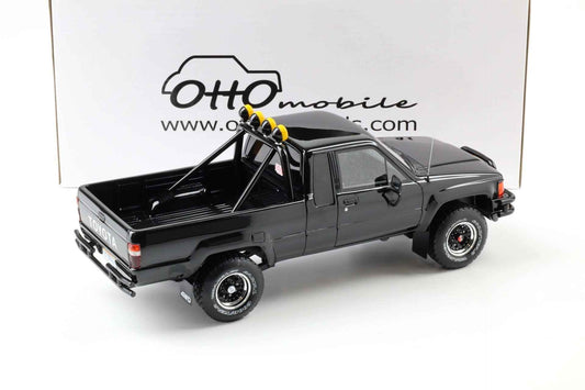 Otto 1985 Toyota Hilux SR5 Pickup Truck Glossy Black 202 1:18