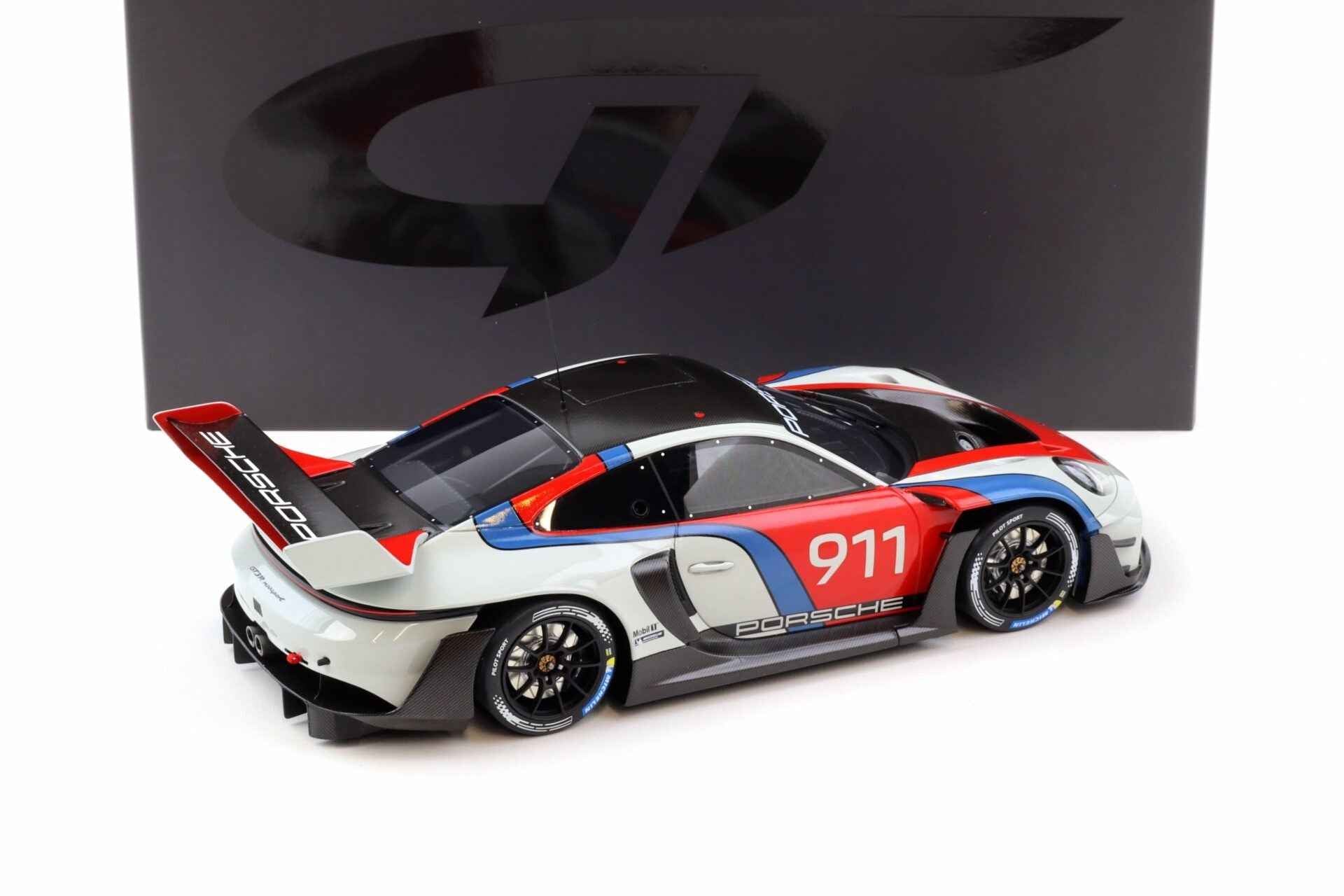 GT Spirit 2023 Porsche 911 992 GT3 R Rennsport White, Red, Blue 1:18