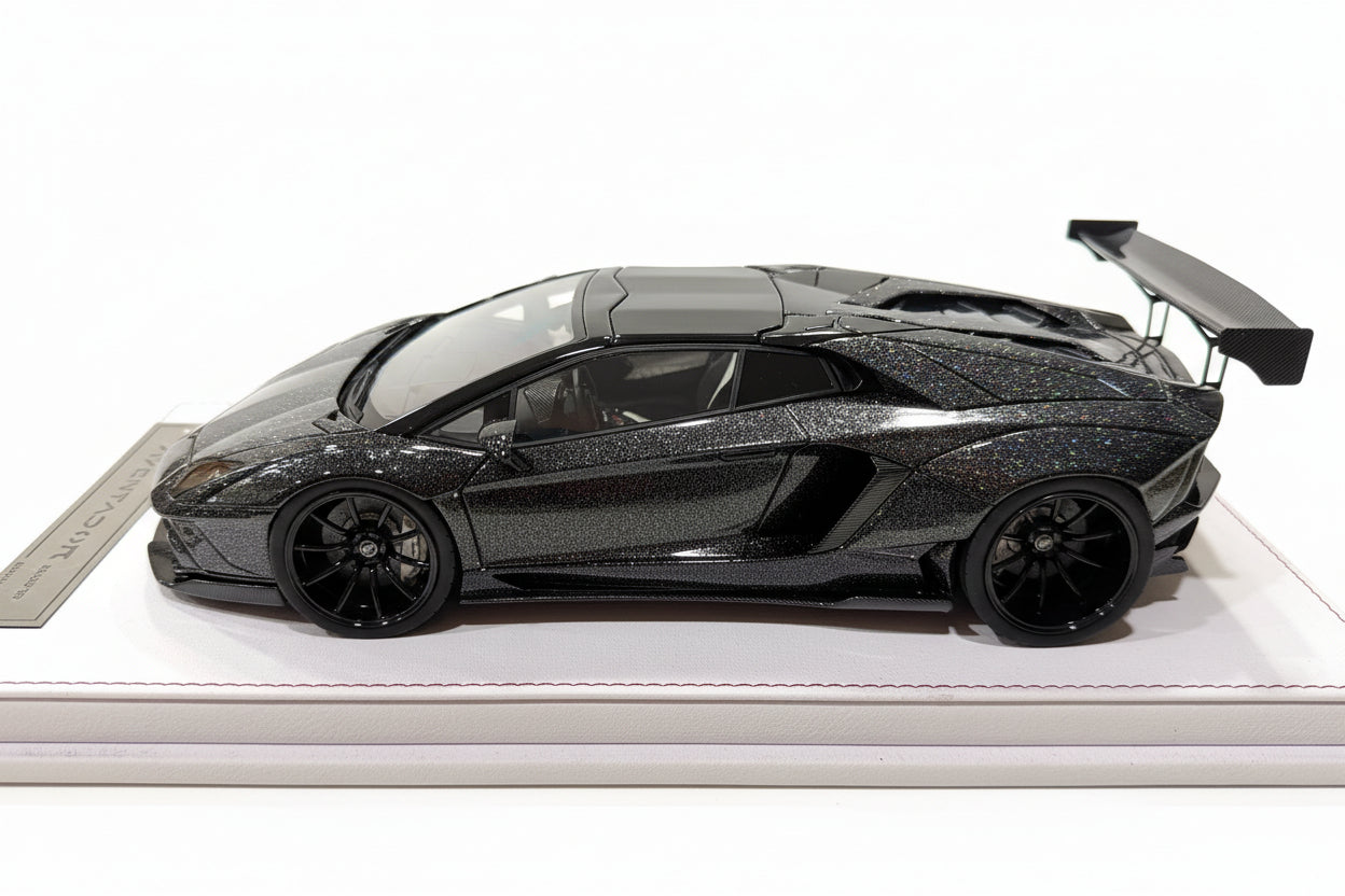 GL Model Lamborghini Aventador Roadster SVJ Sparkling Black 1:18 WITH DISPLAY