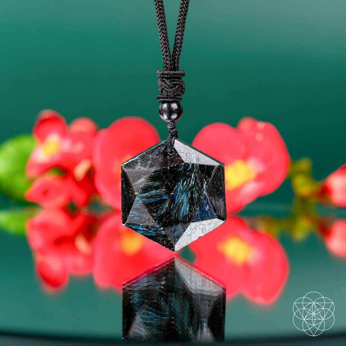 Arfvedsonite Healing Pendant Cartsfy Inc.