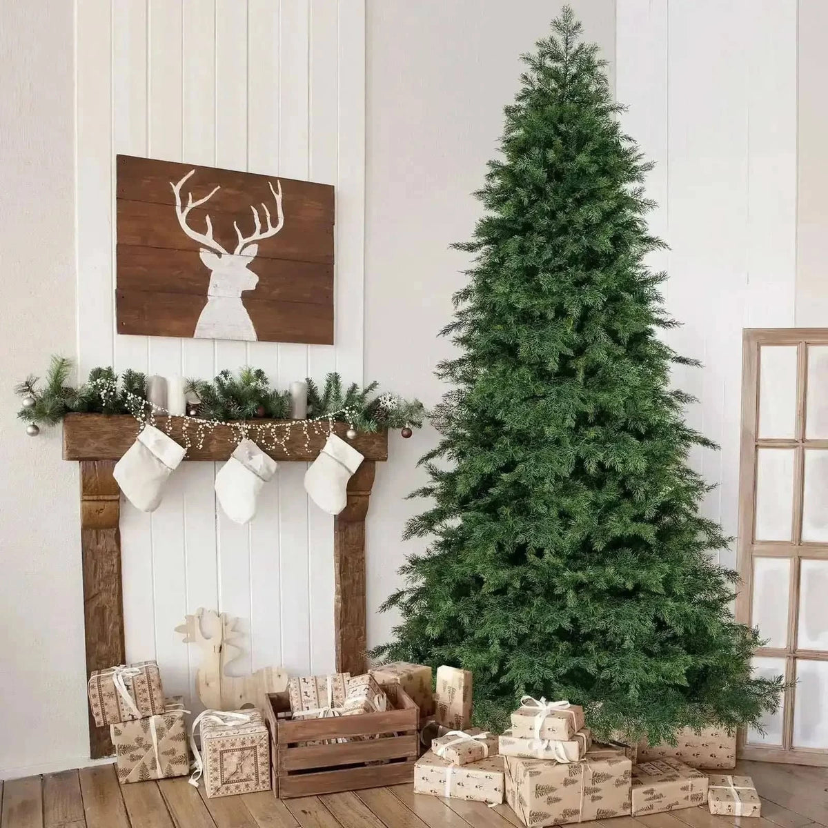 Artificial Christmas Tree Green Hinged Holiday Tree with 721/1019 Lush Branch Tips Cartsfy Inc.