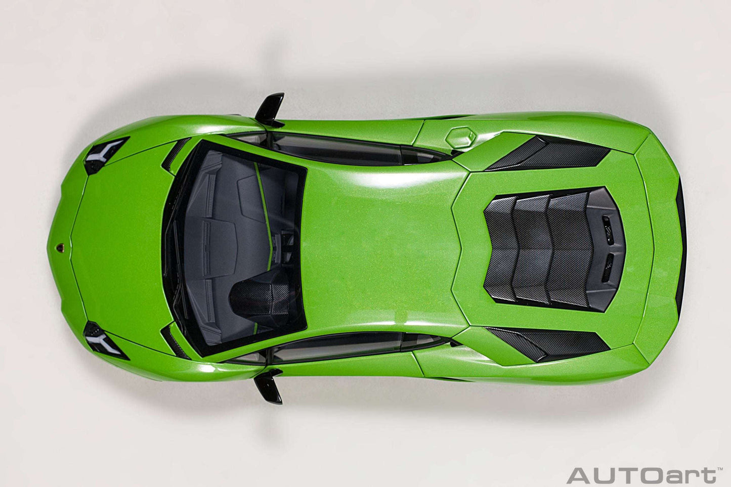 AUTOart 2017 Lamborghini Aventador S Verde Mantis (Pearl Green) 1:18 STM Diecast Default Title Default Title-