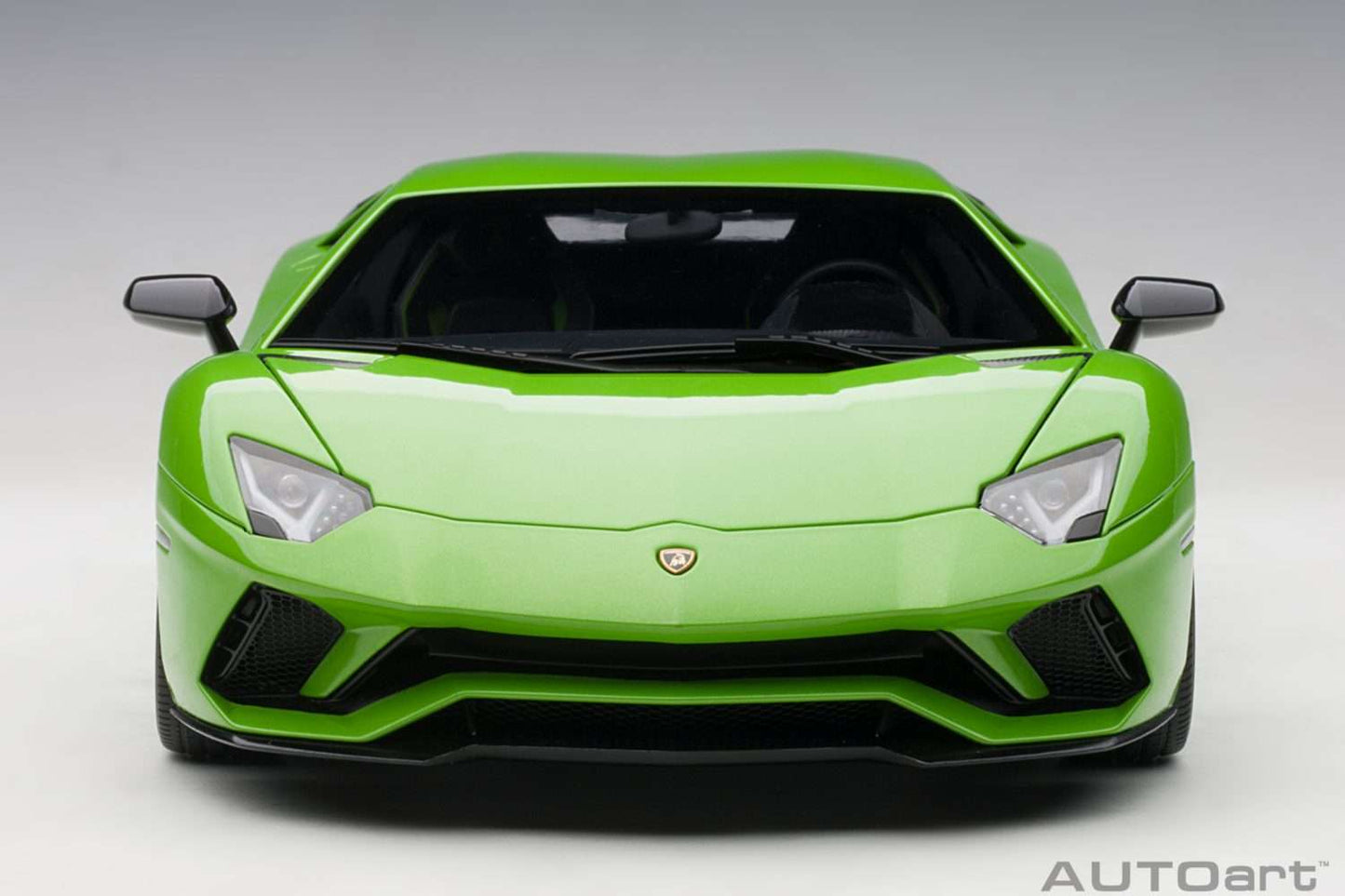 AUTOart 2017 Lamborghini Aventador S Verde Mantis (Pearl Green) 1:18 STM Diecast Default Title Default Title-