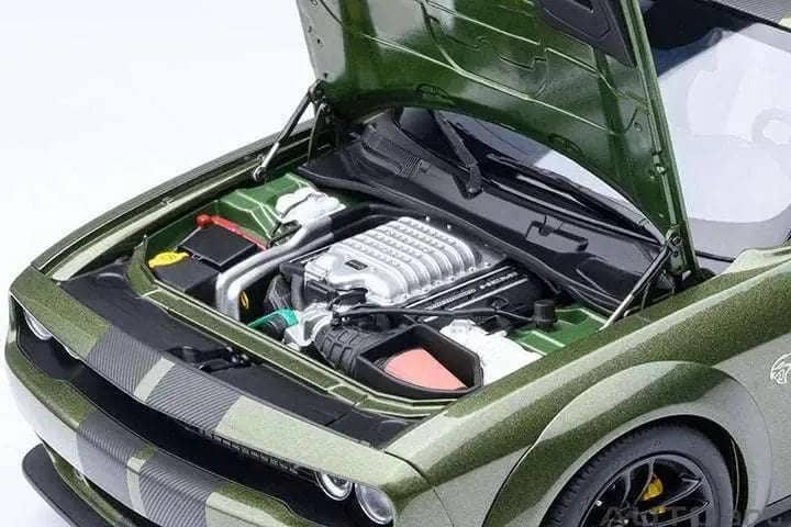 AUTOart 2022 Dodge Challenger SRT Jailbreak F8 Green 1:18 STM Diecast Default Title Default Title-