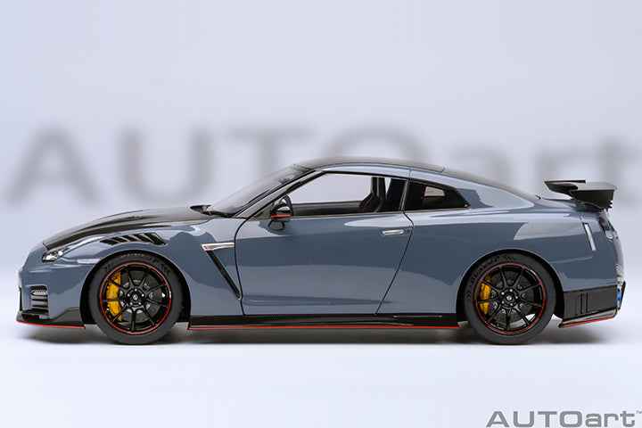 AUTOart 2022 Nissan Skyline GT-R (R35) Nismo Special Edition Nismo Stealth Gray 1:18 STM Diecast Default Title Default Title-