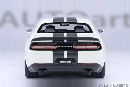 AUTOart 2023 Dodge Challenger SRT Super Stock Knuckle White 1:18 Cartsfy Inc.