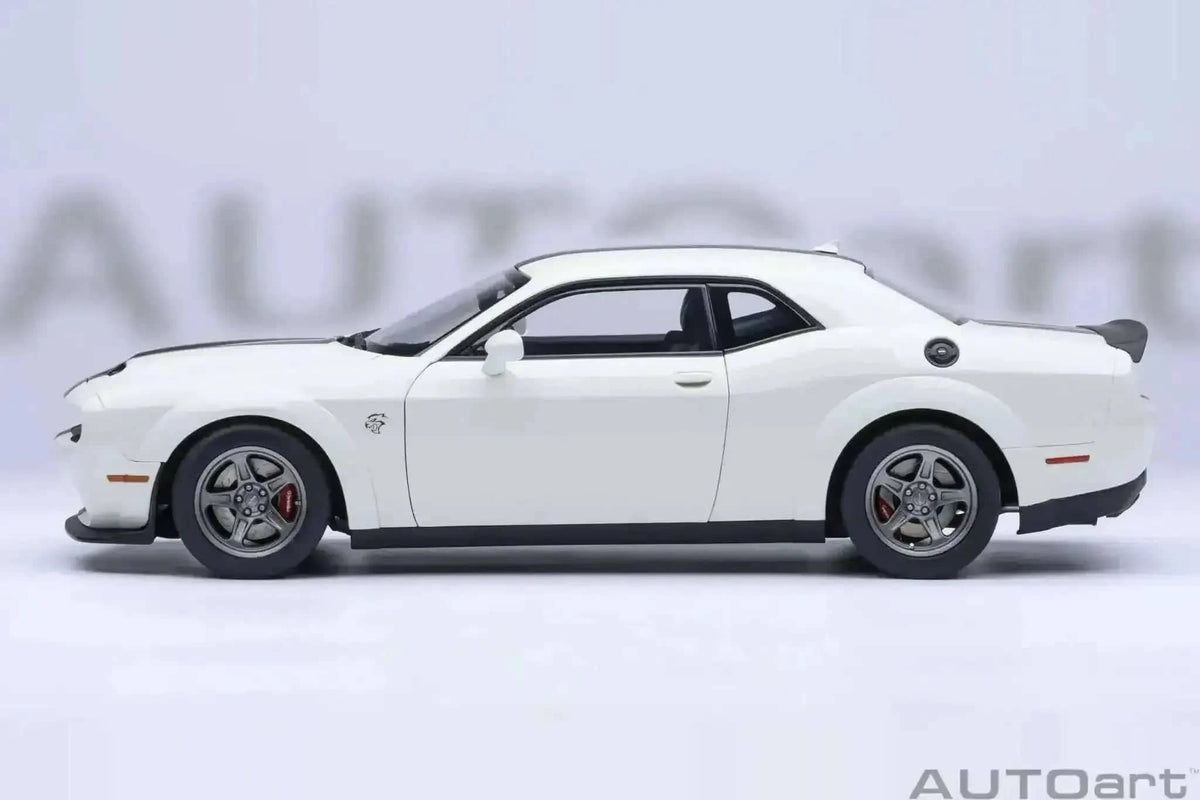 AUTOart 2023 Dodge Challenger SRT Super Stock Knuckle White 1:18 Cartsfy Inc.