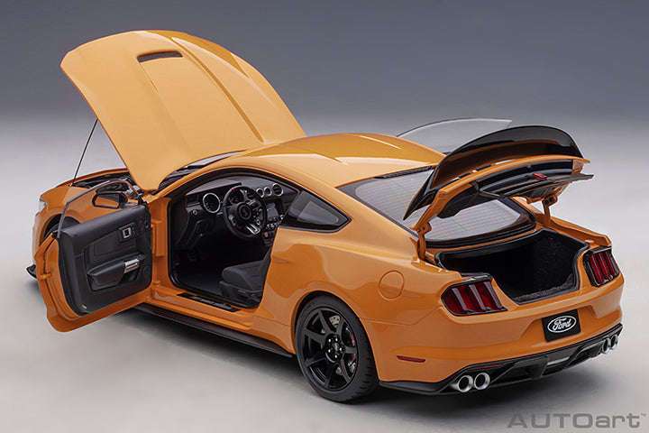 AUTOart Ford Shelby Mustang GT500 Cyber Orange 1:18 STM Diecast Default Title Default Title-