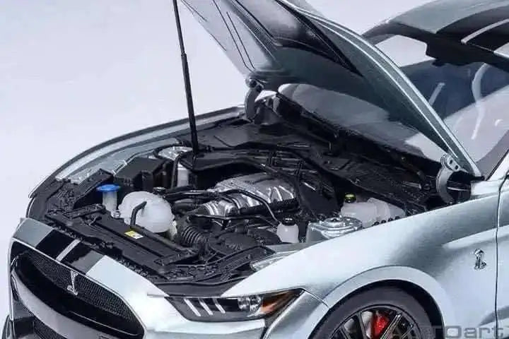 AUTOart Ford Shelby Mustang GT500 Iconic Silver 1:18 Cartsfy Inc.