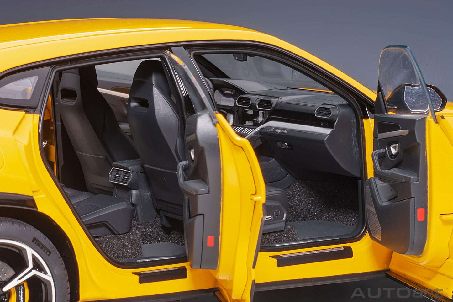 AUTOart Lamborghini Urus Giallo Auge (Yellow) 1:18 STM Diecast Default Title Default Title-