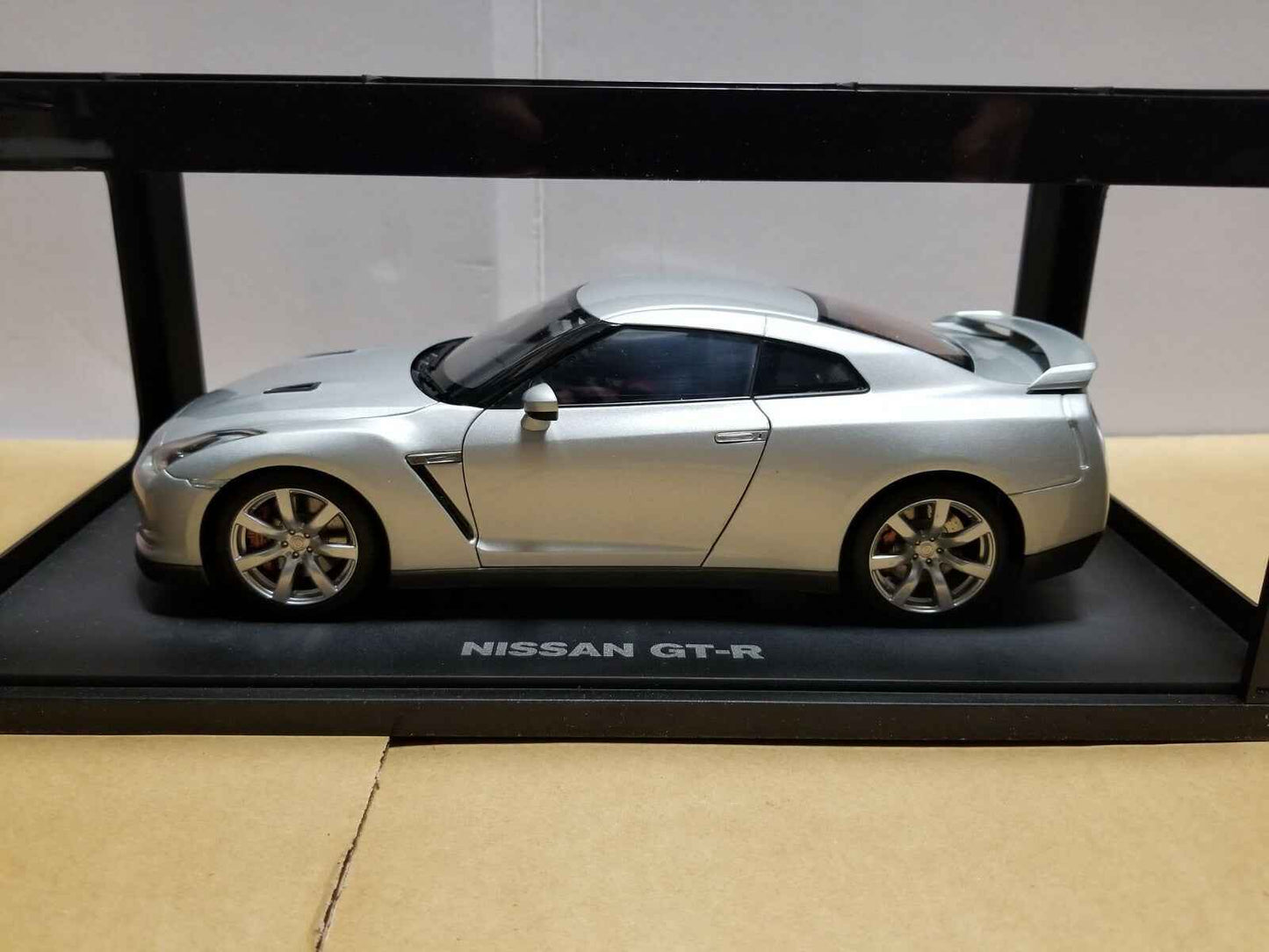 AUTOart Millennium Nissan Skyline GT-R (R35) Ultimate Metal Silver 1:18 Cartsfy Inc.