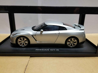 AUTOart Millennium Nissan Skyline GT-R (R35) Ultimate Metal Silver 1:18 Cartsfy Inc.