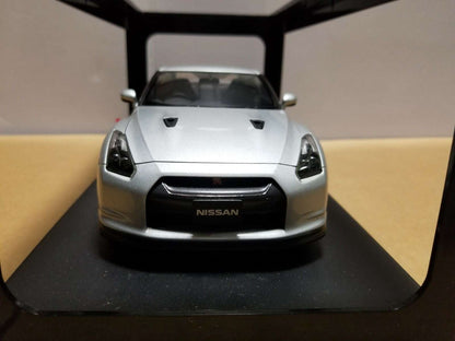 AUTOart Millennium Nissan Skyline GT-R (R35) Ultimate Metal Silver 1:18 Cartsfy Inc.