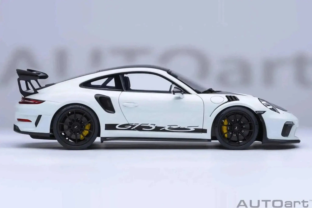 AUTOart Porsche 911 991.2 GT3 RS w/ Weissach Pkg White 1:18 Cartsfy Inc.