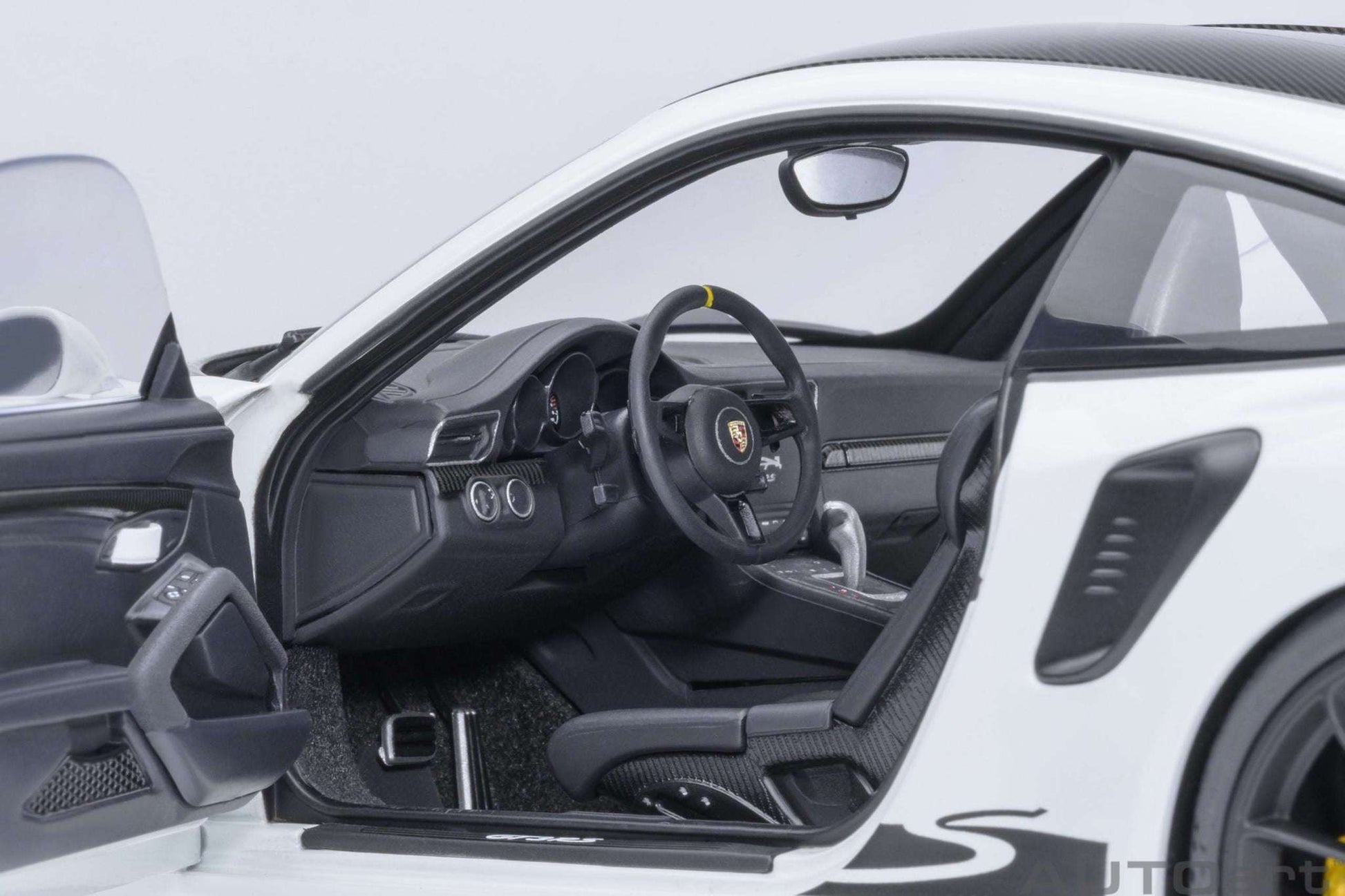 AUTOart Porsche 911 991.2 GT3 RS w/ Weissach Pkg White 1:18 Cartsfy Inc.