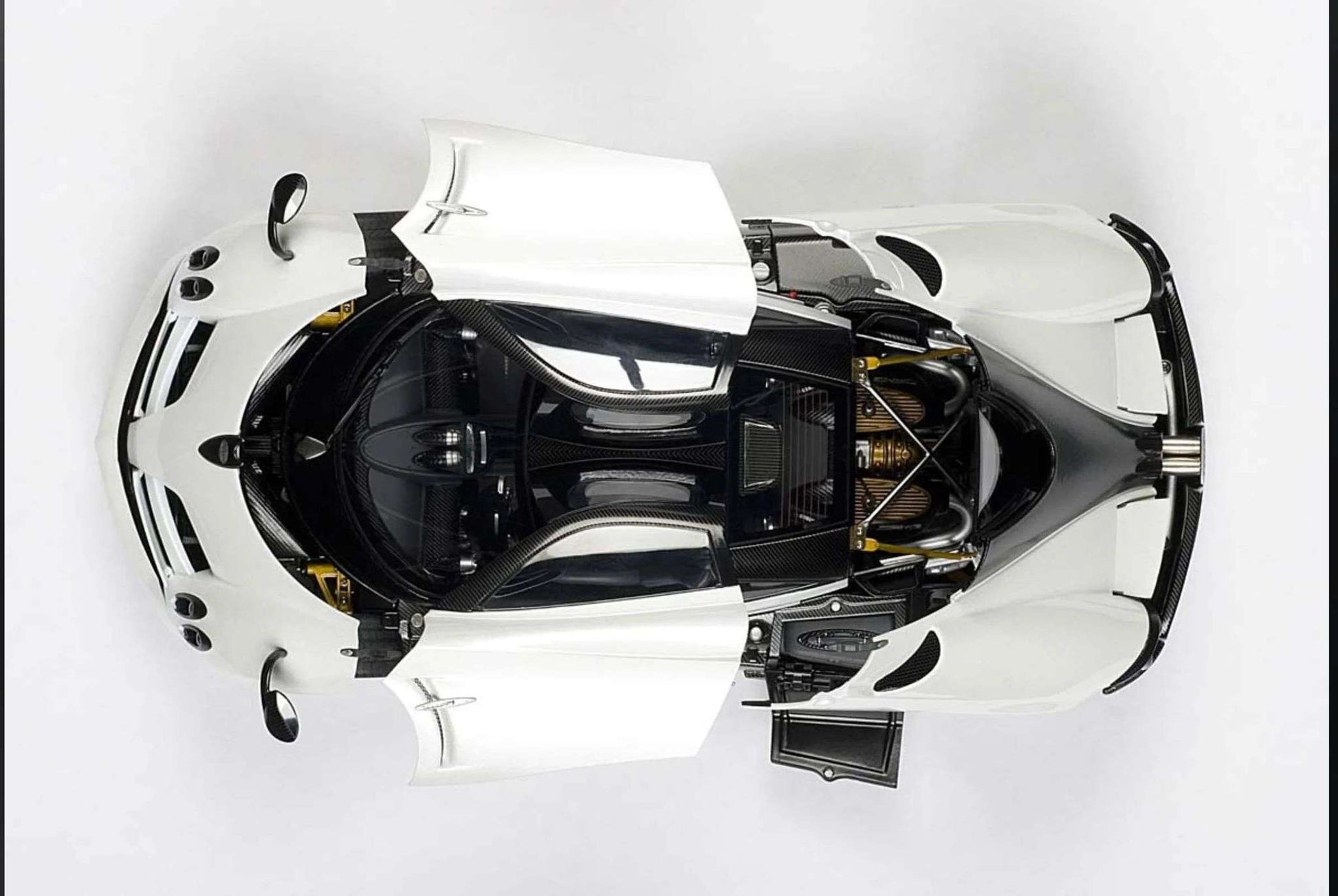 AUTOart Signature Pagani Huayra White DIECAST 1:18 STM Diecast Default Title Default Title-