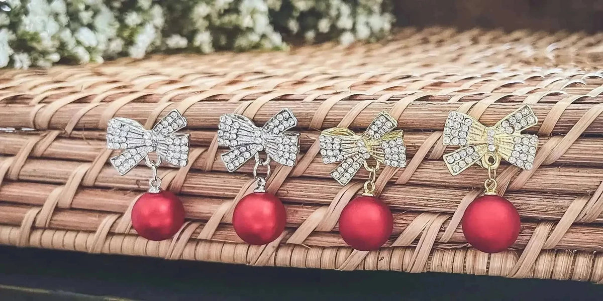 Beautiful Silver Bow Christmas Bulb Cartsfy Inc.