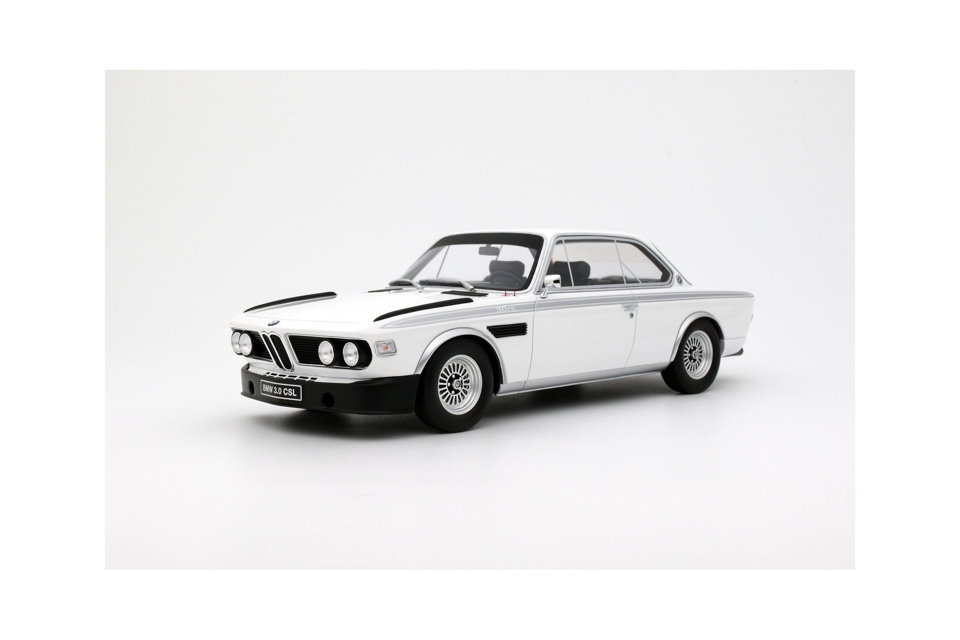 Otto 1972 BMW 3.0 (E9) CSL Chamonix White 1:18