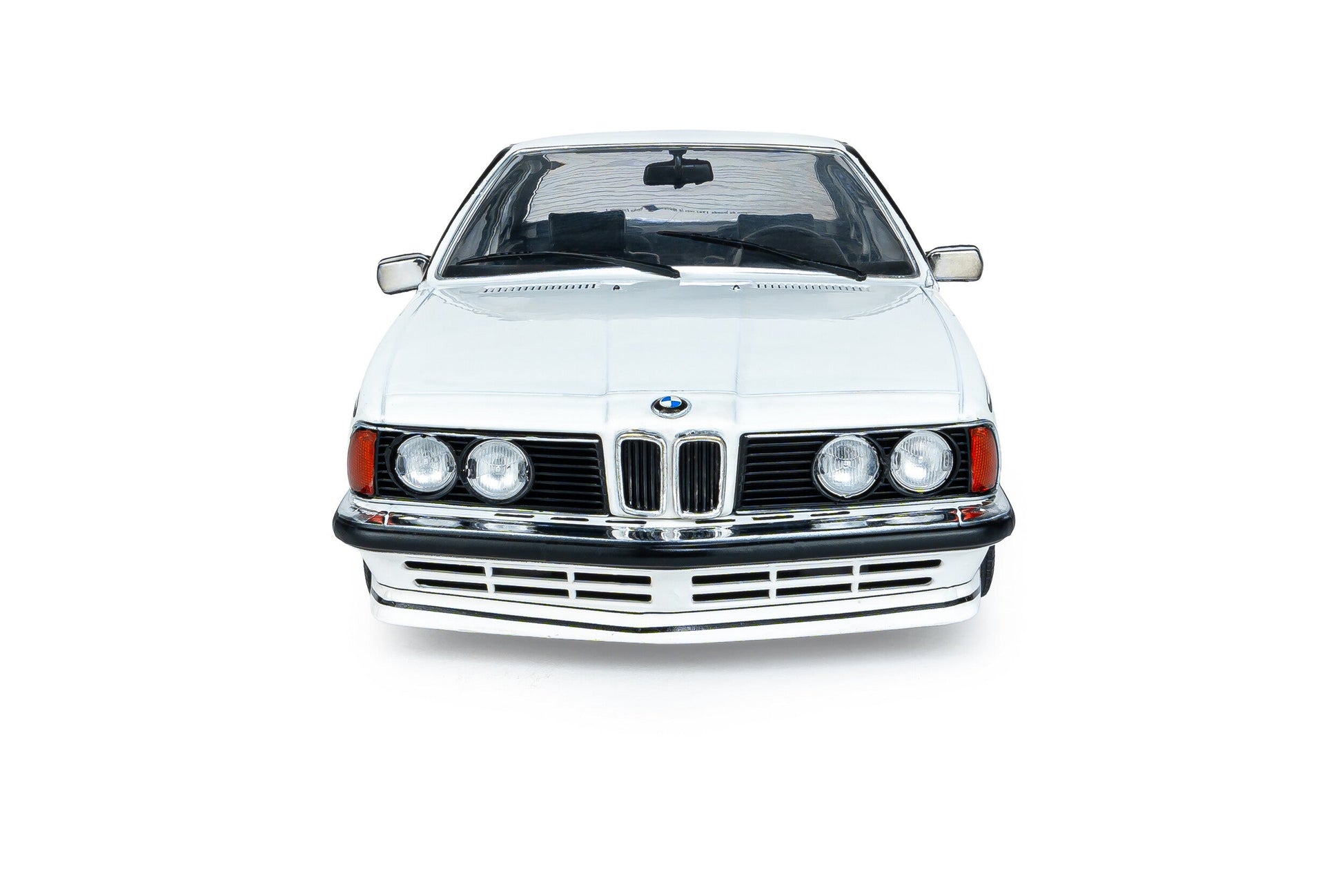 Solido 1984 BMW 635 CSI (E24) Hartge White 1:18