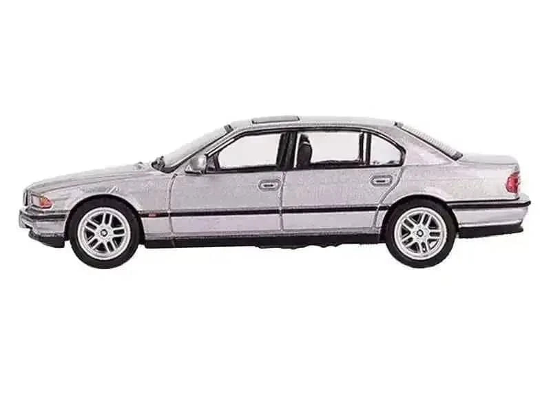 BMW 750IL Aspen Silver Metallic with Sun Roof Limited Edition 1/64 Diecast Model Car by Mini GT Cartsfy Inc.