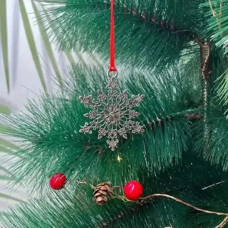 Festive Christmas Tree Pendant - Metal Hanging Ornament for Scene Decor Cartsfy Inc.