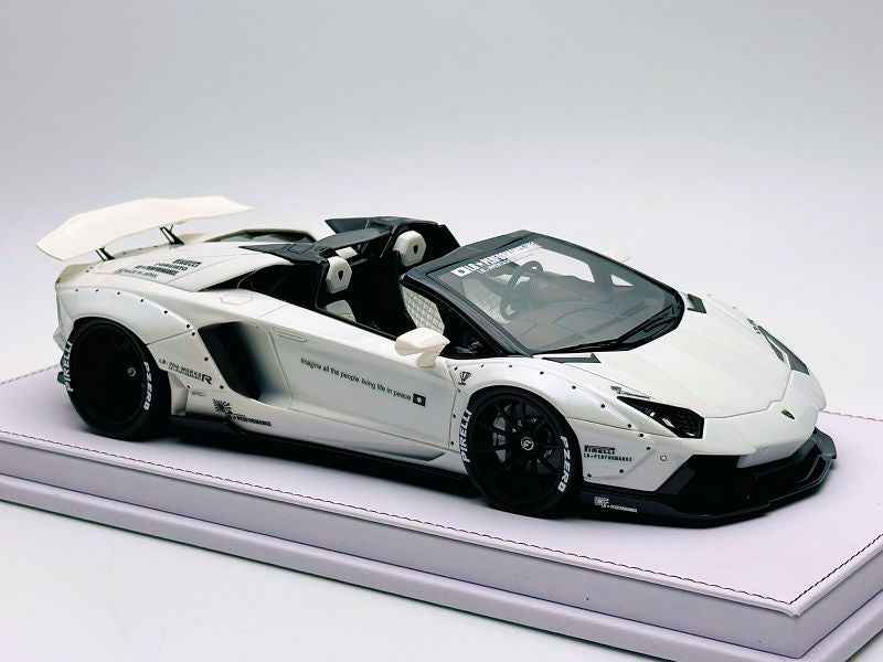 GL Model Lamborghini Aventador Roadster SVJ White w/ Black Wheels 1:18 WITH DISPLAY Cartsfy Inc.