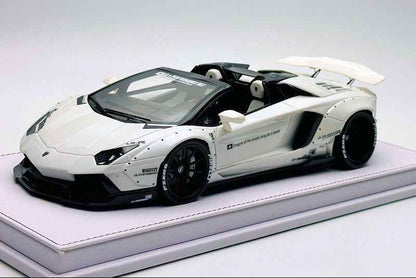 GL Model Lamborghini Aventador Roadster SVJ White w/ Black Wheels 1:18 WITH DISPLAY Cartsfy Inc.