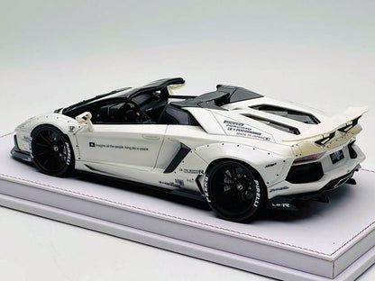 GL Model Lamborghini Aventador Roadster SVJ White w/ Black Wheels 1:18 WITH DISPLAY