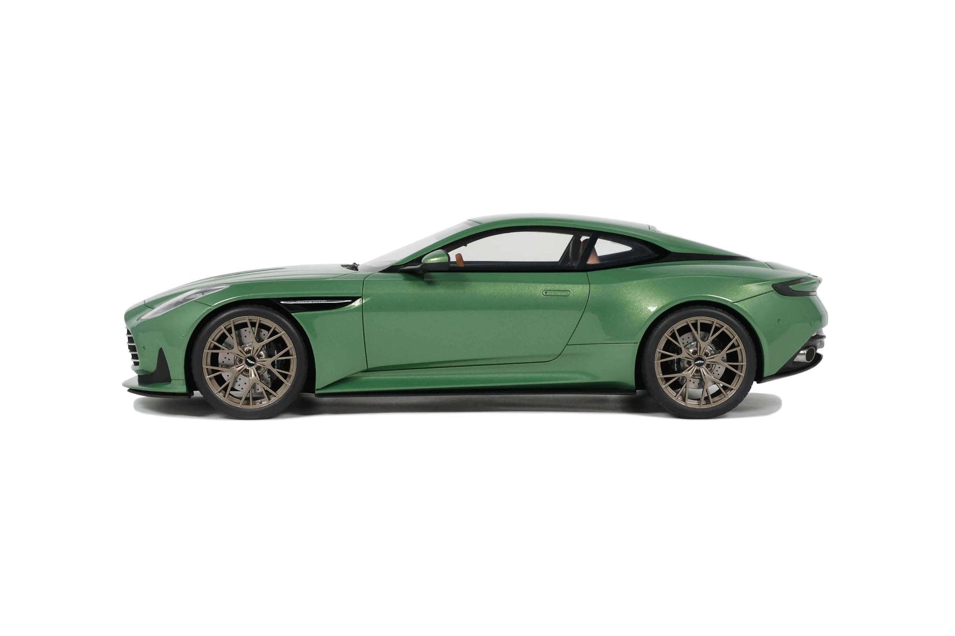 GT Spirit 2023 Aston Martin DB12 Vantage Green 1:18 Cartsfy Inc.