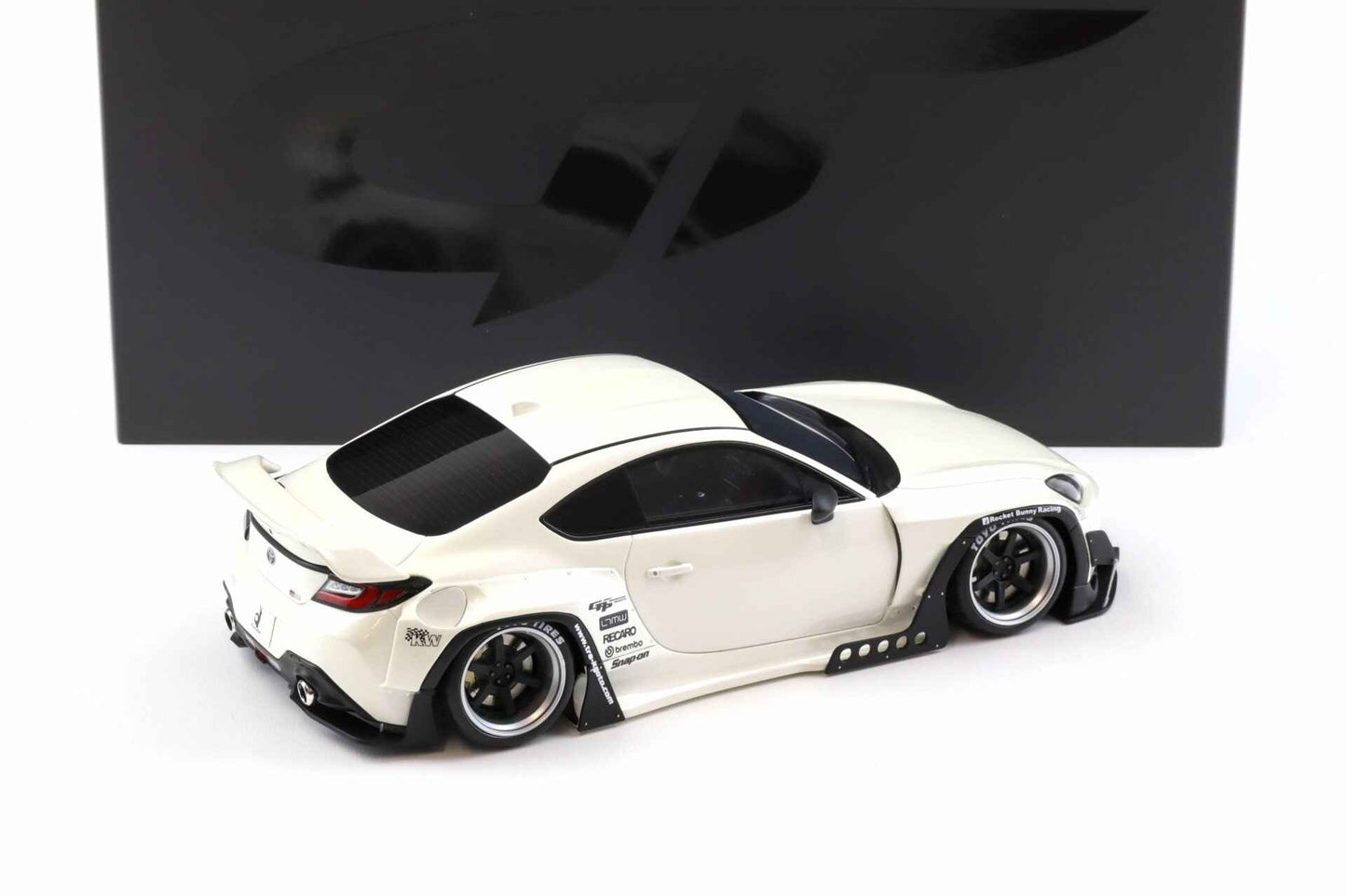 GT Spirit 2023 Toyota GR86 Pandem Crystal White 1:18 Cartsfy Inc.