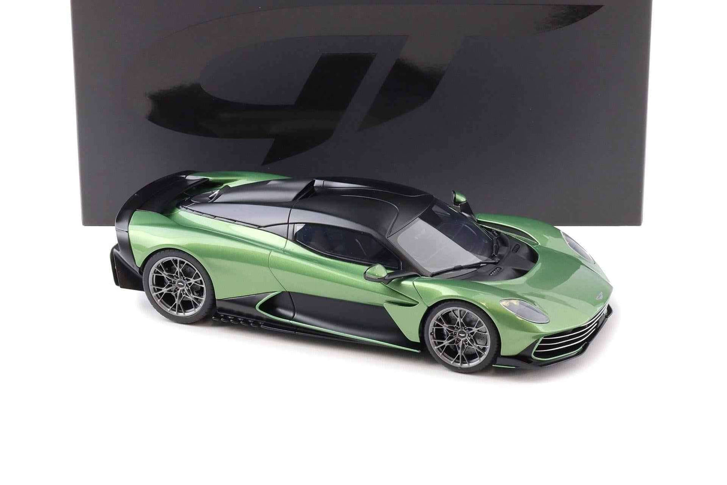GT Spirit 2025 Aston Martin Valhalla Coupe Green 1:18 STM Diecast Default Title Default Title-