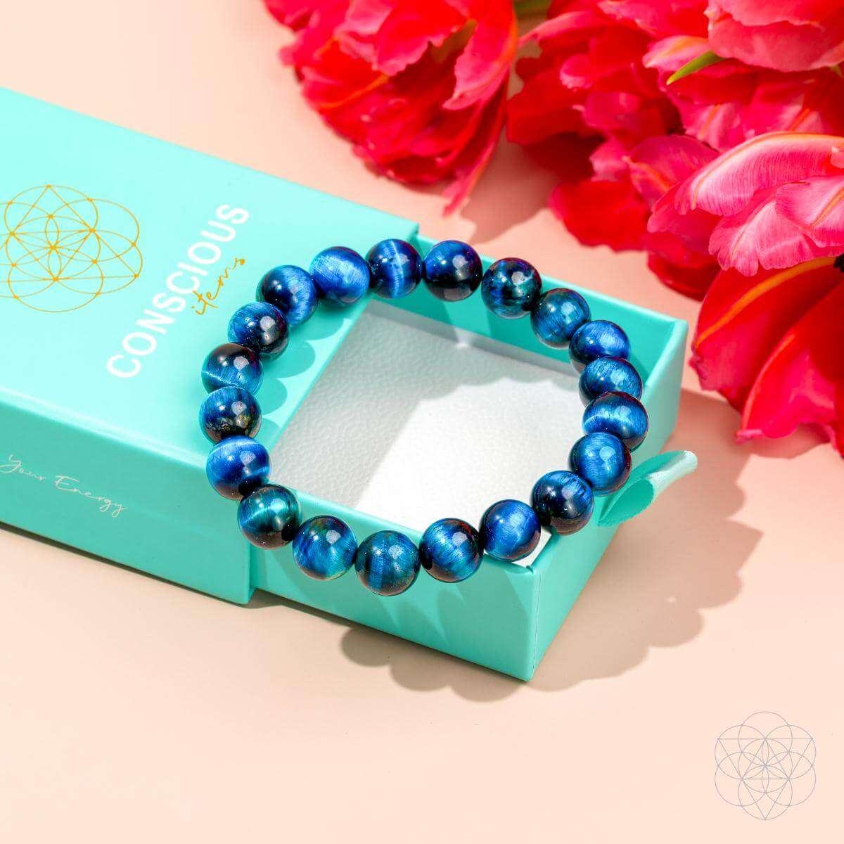 Blue beaded bracelet with glossy round beads