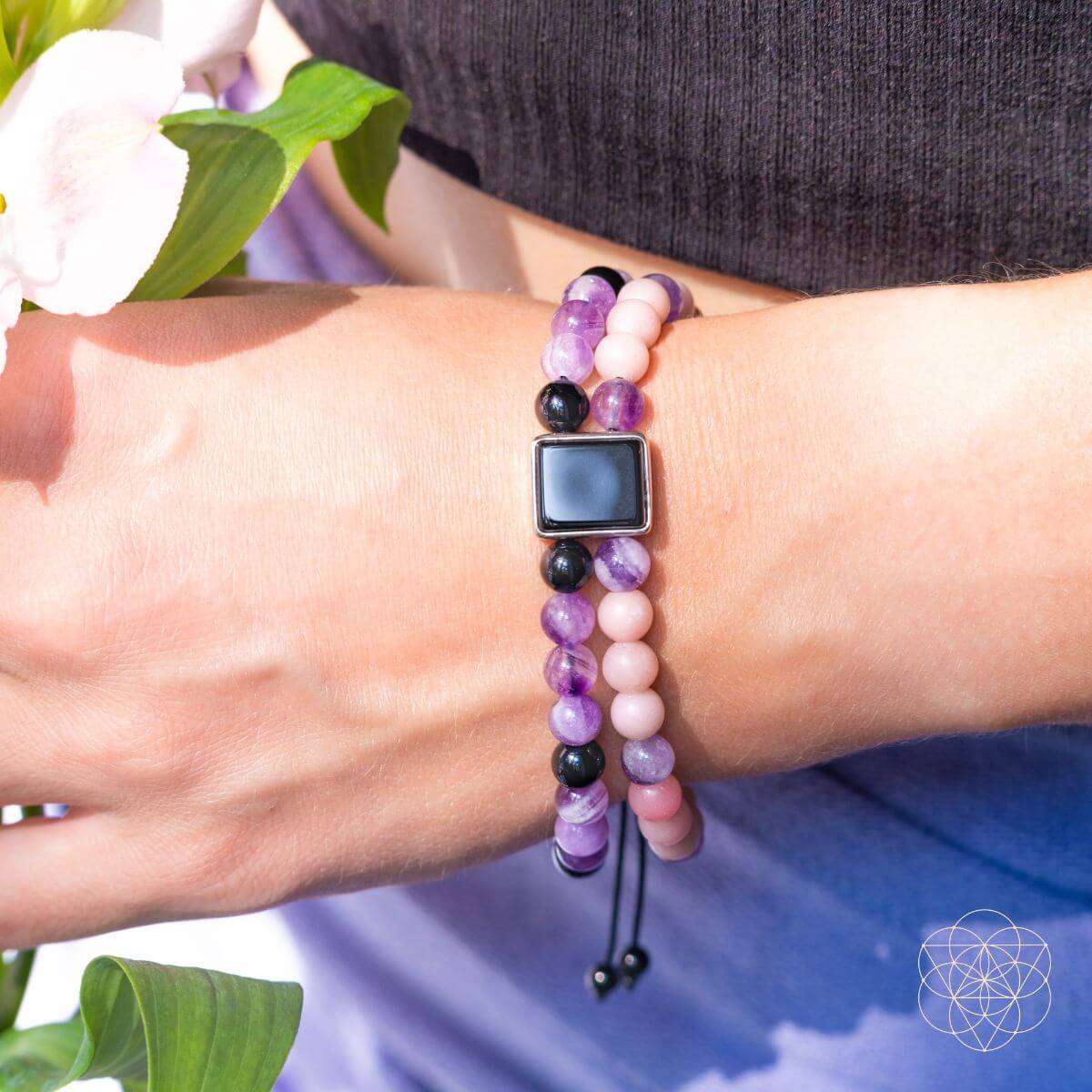 I Am Strong: Illuminating Bracelet of Feminine Power Cartsfy Inc.