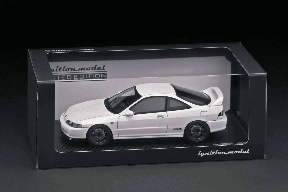 Ignition-Model Honda Integra DC2 Type R RHD Pearl White w/ Separate B18C Vtec Engine 1:18 Cartsfy Inc.