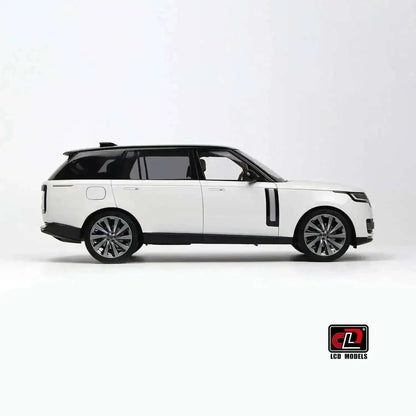 LCD 2022 Land Rover Range Rover SV Serenity White w/ Black Roof 1:18 Cartsfy Inc.