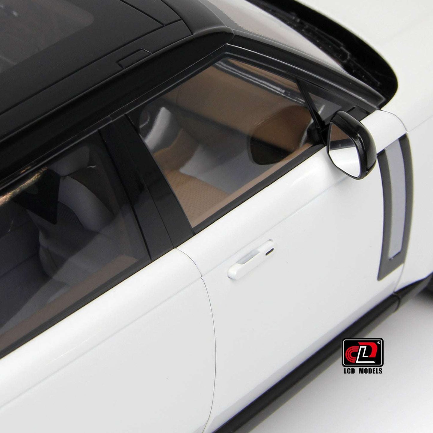 LCD 2022 Land Rover Range Rover SV Serenity White w/ Black Roof 1:18 STM Diecast Default Title Default Title-